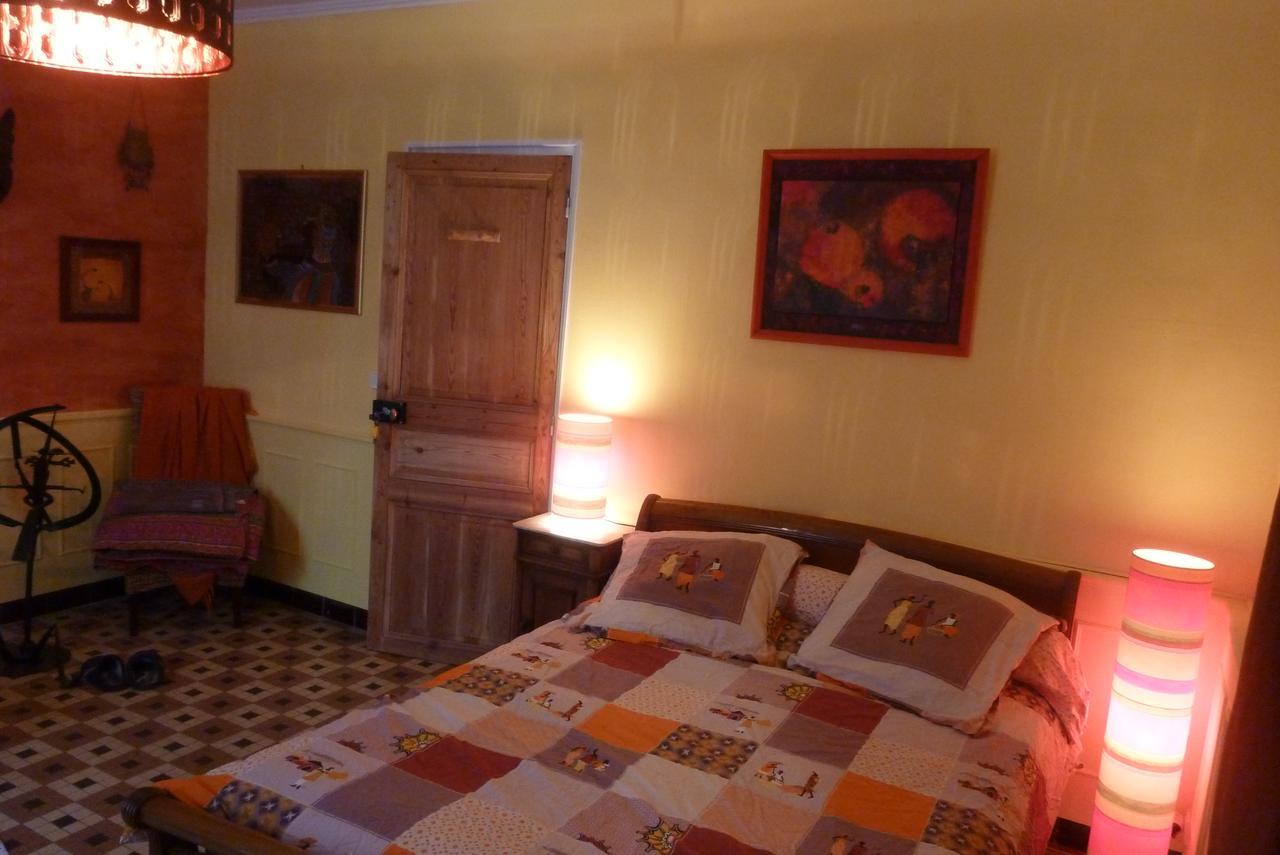 Le Fer En Ceze Bed & Breakfast Sabran Bagian luar foto