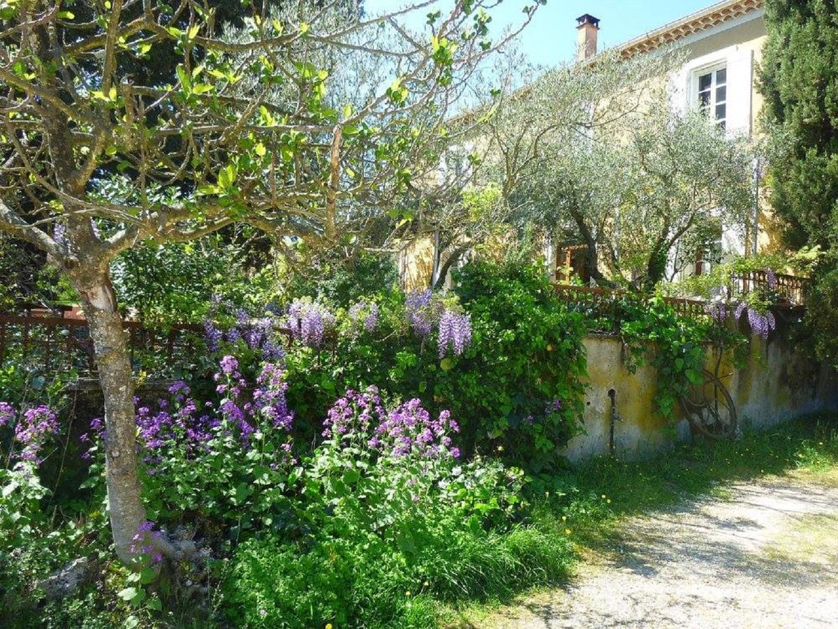 Le Fer En Ceze Bed & Breakfast Sabran Bagian luar foto